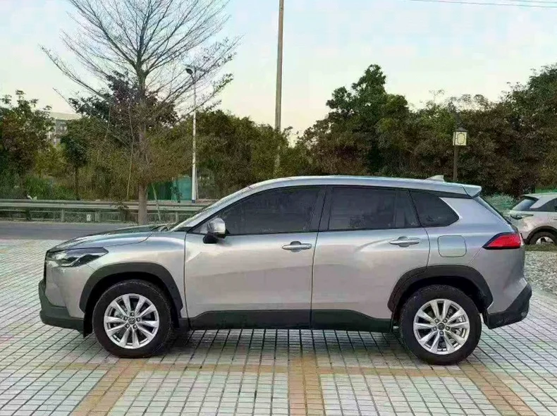 丰田卡罗拉 正面外观三