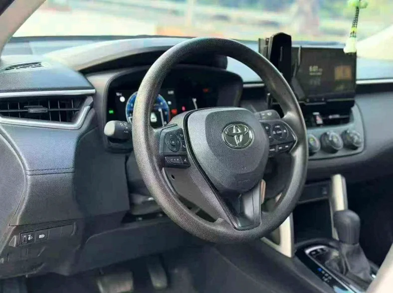 丰田卡罗拉 后面外观一