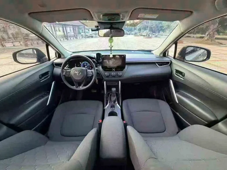 丰田卡罗拉 内饰后排