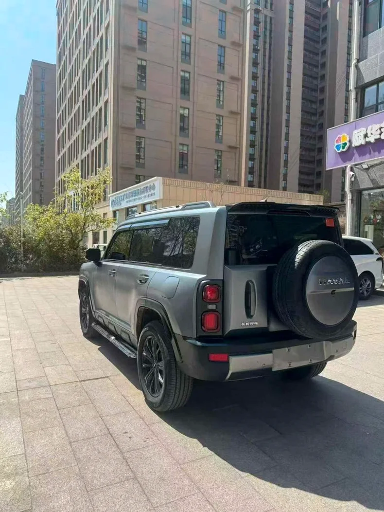 哈弗大狗 后面外观三