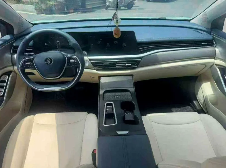 江铃弈 后面外观二