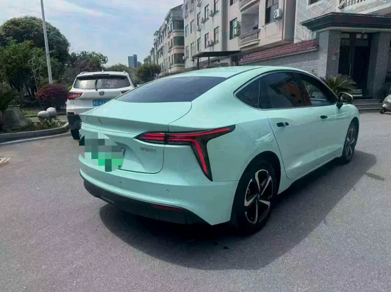 江铃弈 内饰前排