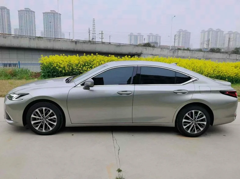 雷克萨斯ES 内饰后排