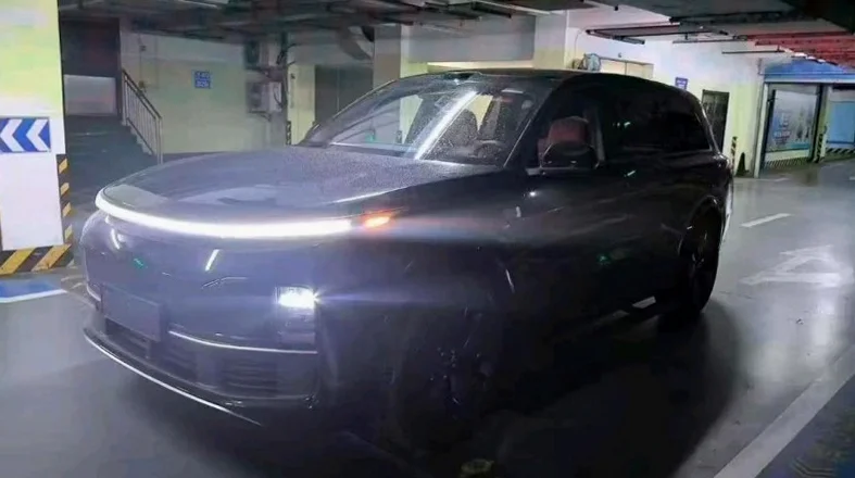 理想L9 正面外观二