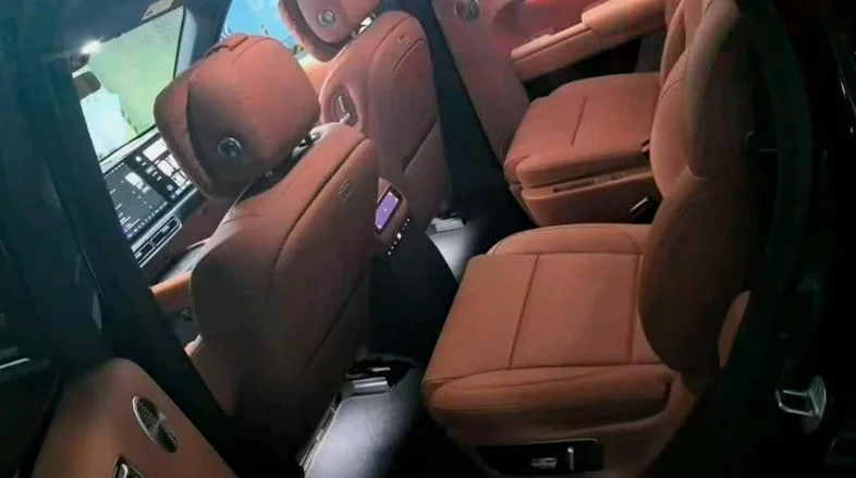 理想L9 后面外观三