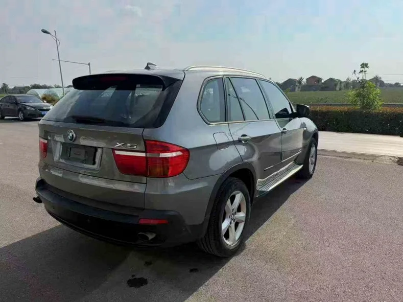 宝马X5 内饰后排