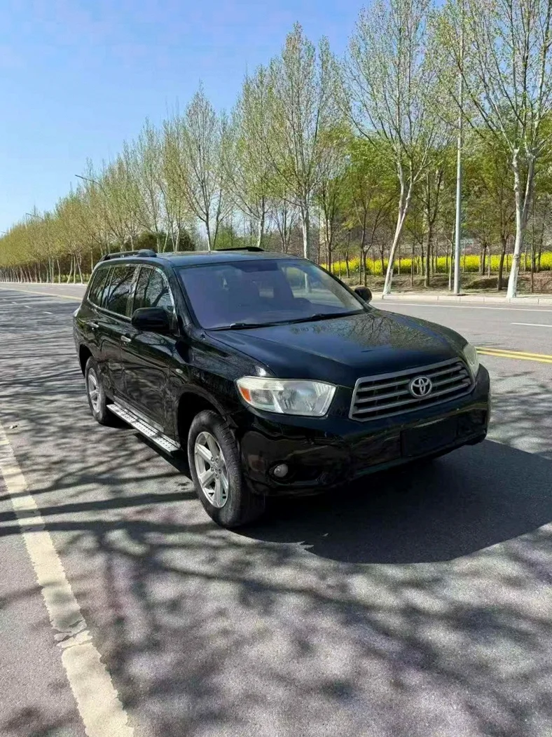 丰田汉兰达 正面外观三