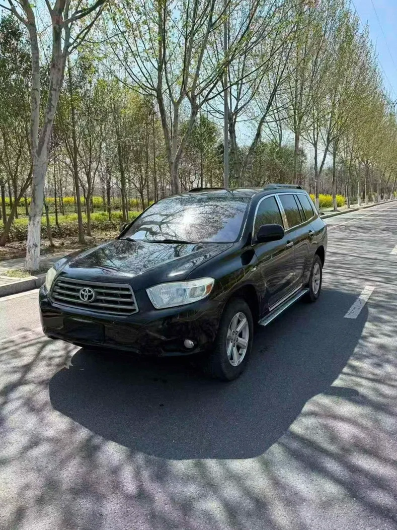 丰田汉兰达 正面外观二