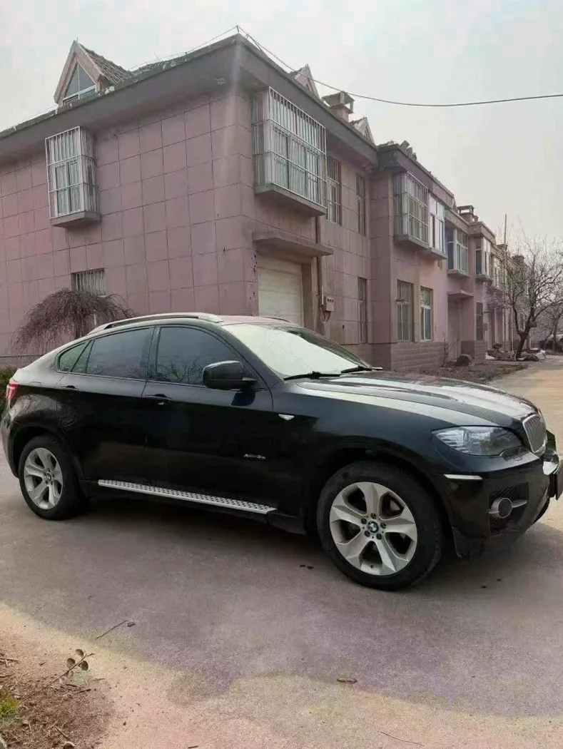 宝马X6 正面外观二