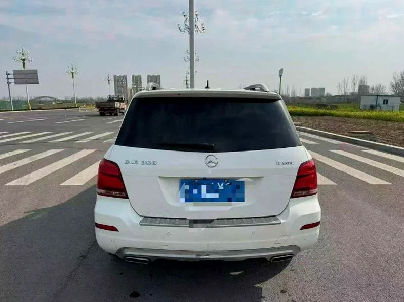 奔驰GLK 内饰前排