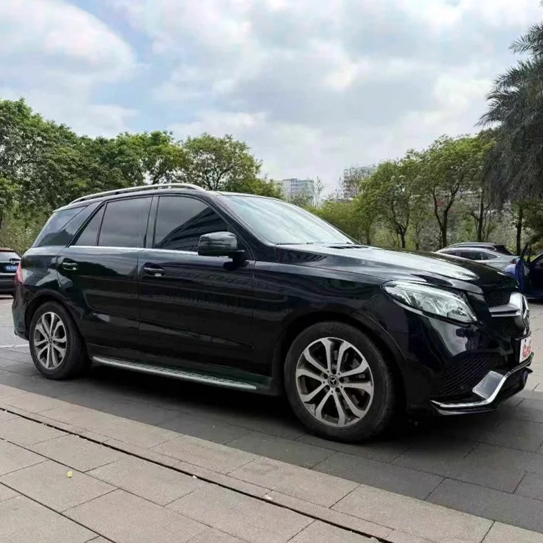 奔驰ML 正面外观二