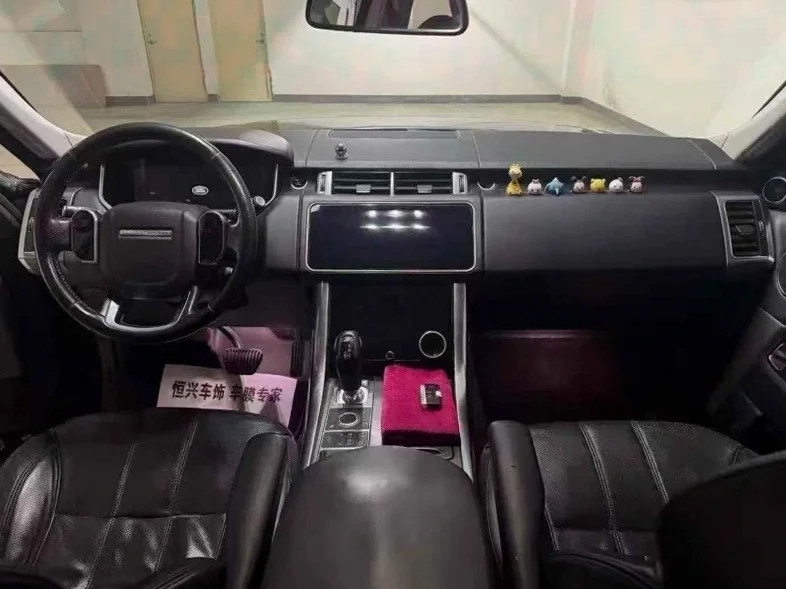 路虎揽胜运动 后面外观二