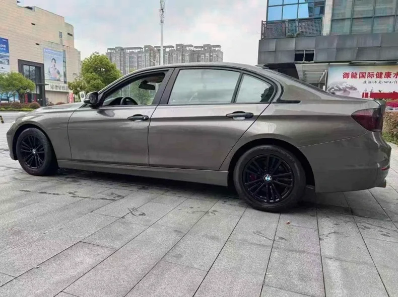 宝马3系 正面外观三