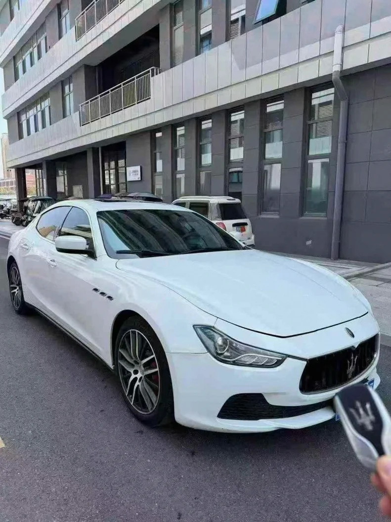 玛莎拉蒂Ghibli 正面外观二