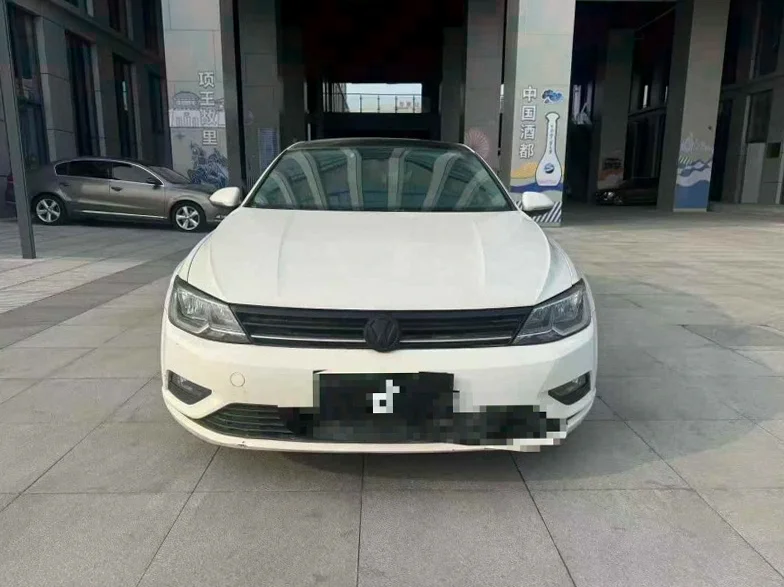 16年大众凌渡 1.4T自动标配