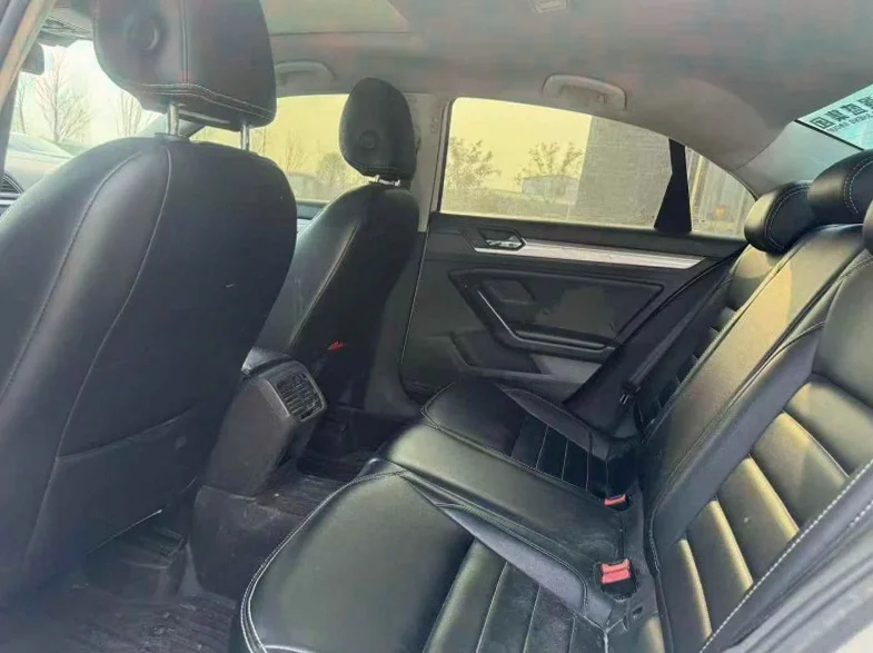 大众凌渡 后面外观二