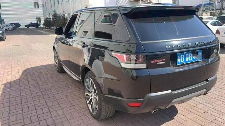 路虎揽胜运动 后面外观三