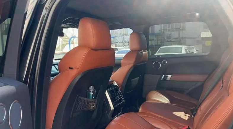 路虎揽胜运动 后面外观二