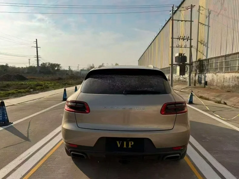 保时捷Macan 驾驶室