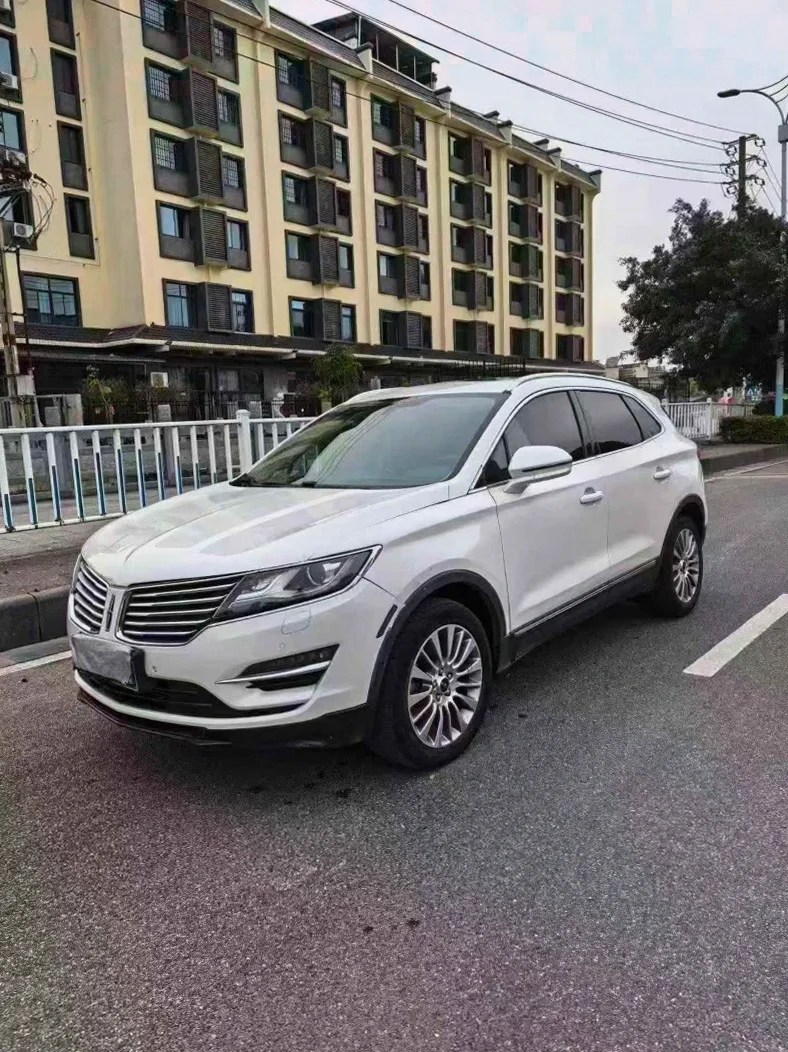 林肯MKC 正面外观二