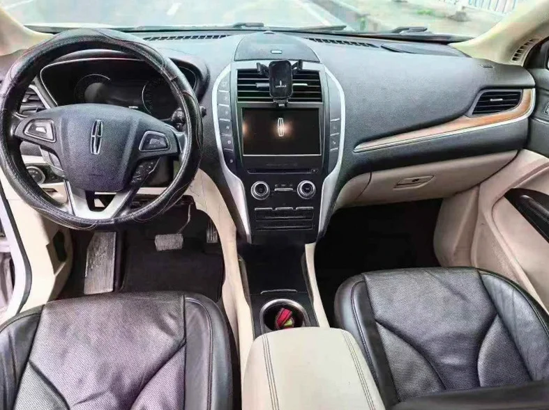 林肯MKC 内饰后排