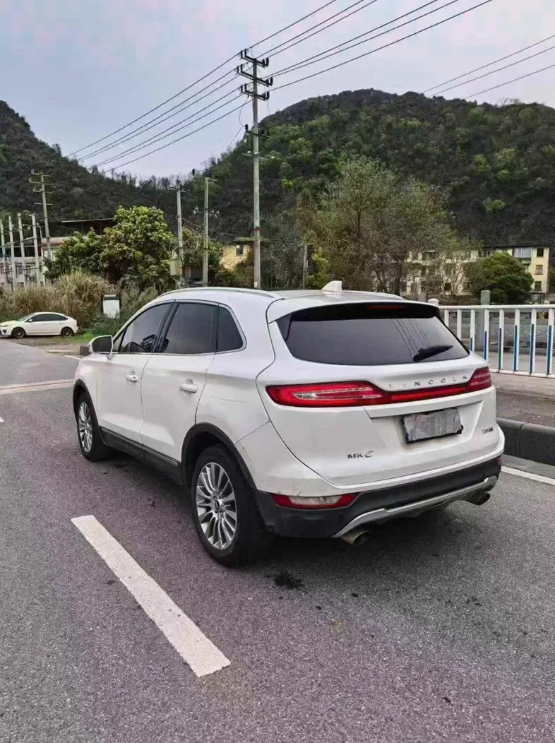 林肯MKC 内饰前排