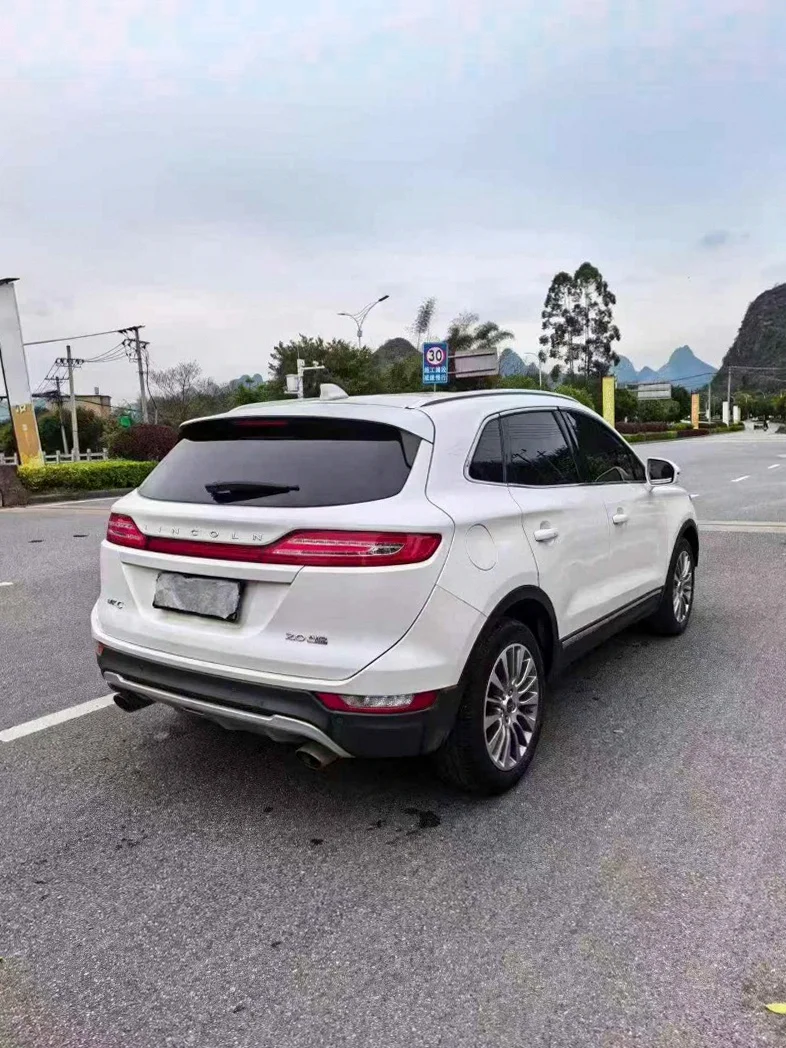 林肯MKC 后面外观二