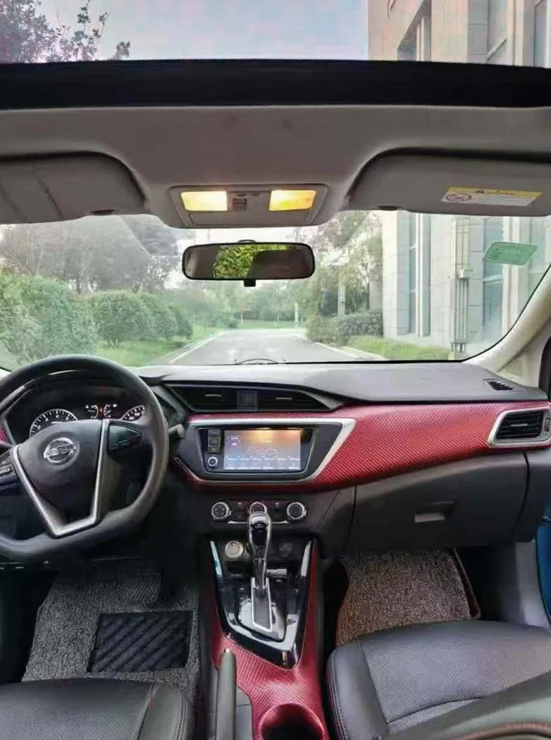 日产蓝鸟 后面外观二