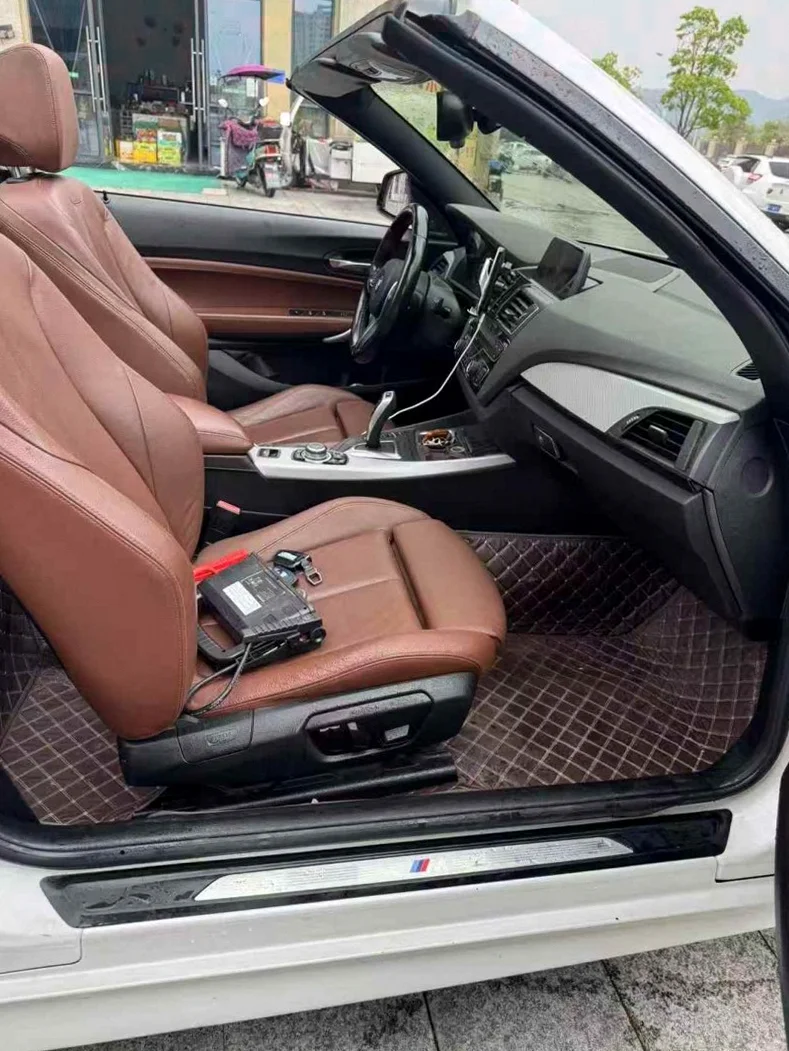 宝马2系 内饰前排