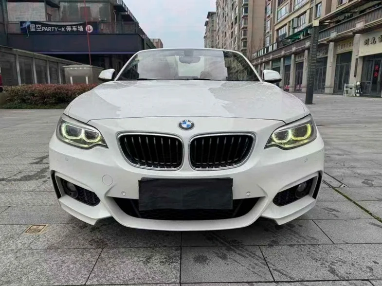 17年宝马220i软顶敞篷轿跑