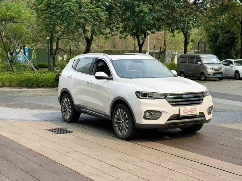 哈弗H6 正面外观三