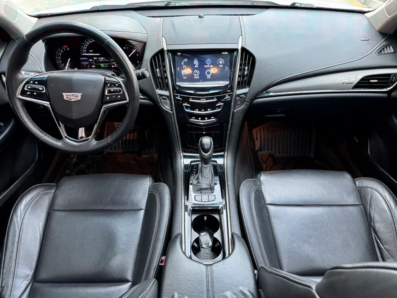 ATS凯迪拉克 内饰后排