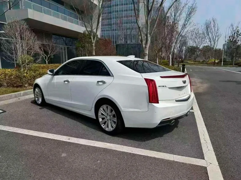 凯迪拉克ATS-L 内饰前排