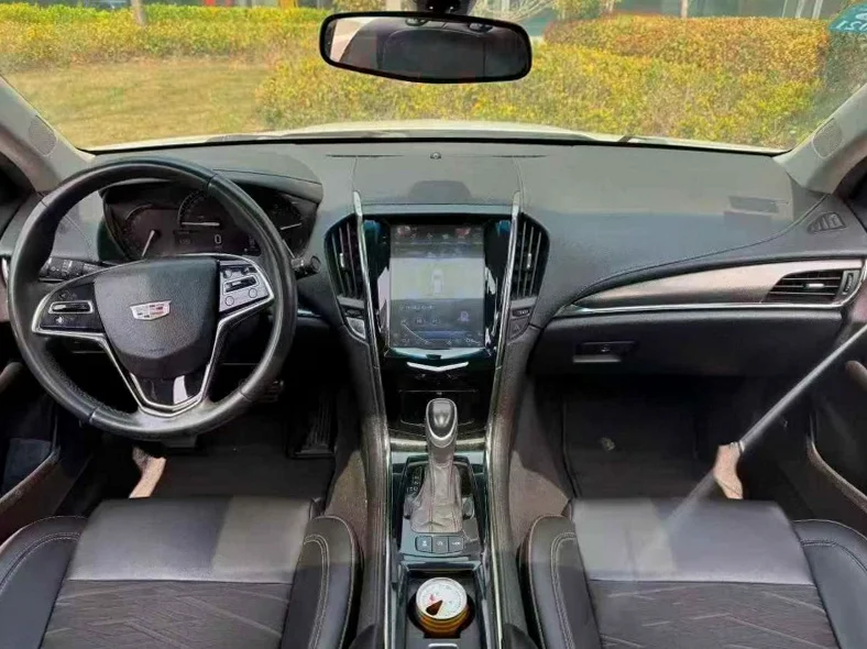 凯迪拉克ATS-L 后面外观三