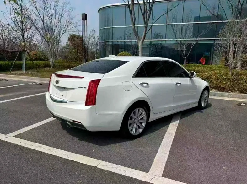 凯迪拉克ATS-L 内饰后排