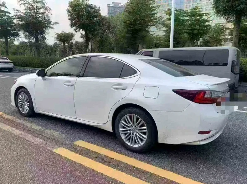 雷克萨斯ES 后面外观二