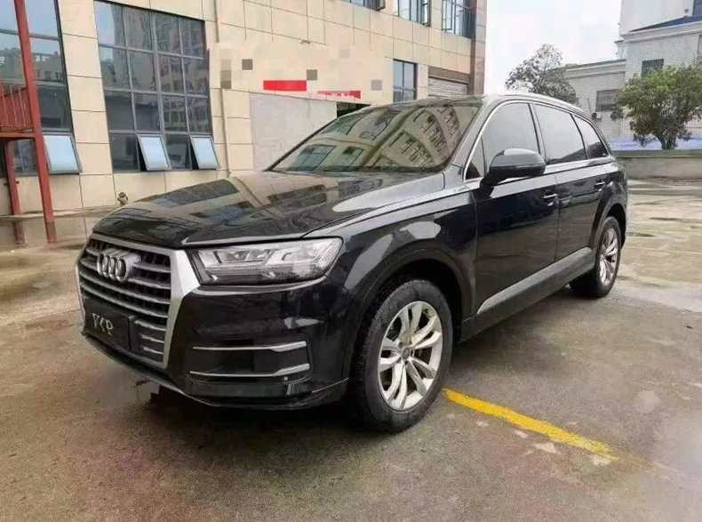 奥迪Q7 正面外观三