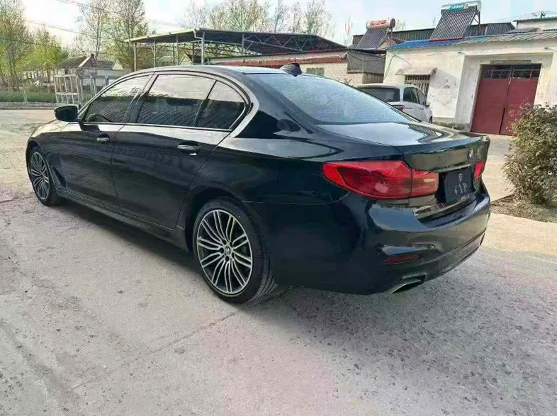 宝马5系 内饰后排