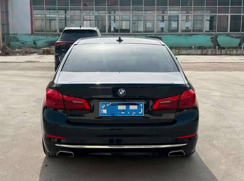 宝马5系 驾驶室