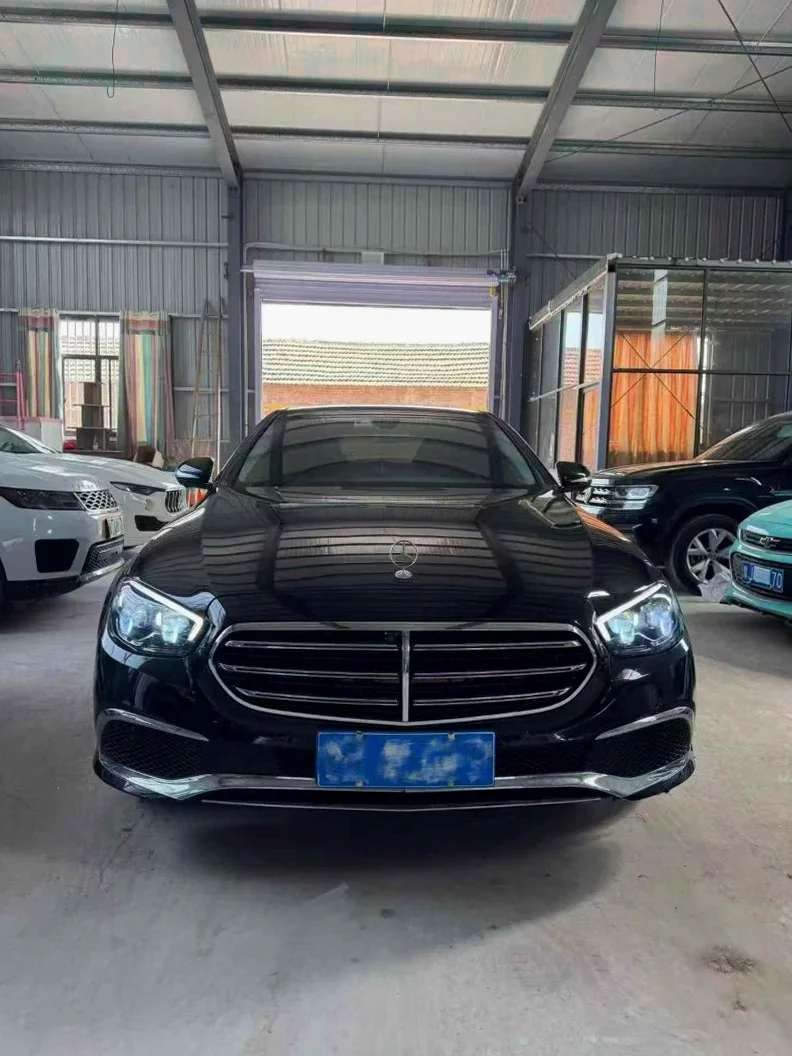 准19年19款奔驰E300行政立标