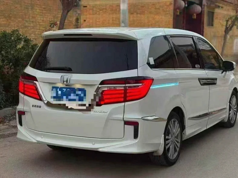 本田艾力绅 内饰后排