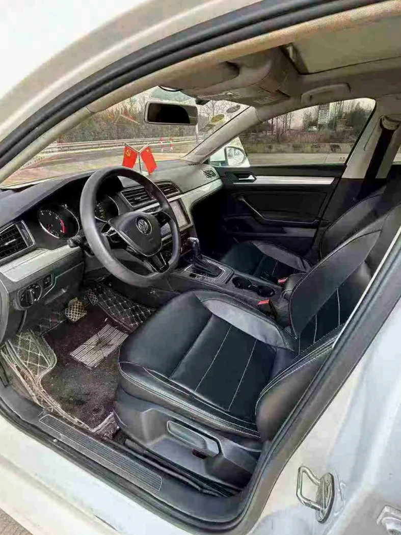 大众凌渡 内饰前排