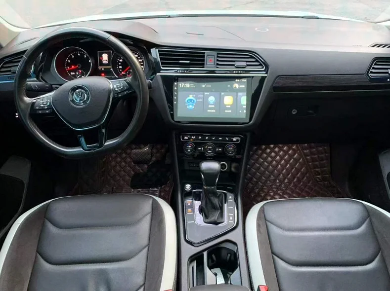 大众途观 驾驶室