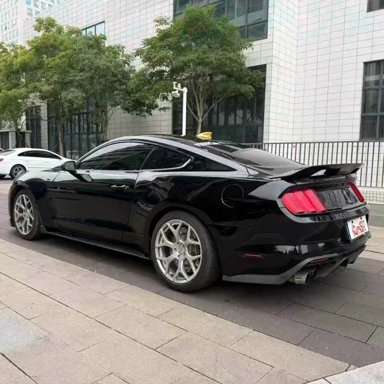 福特野马 内饰后排