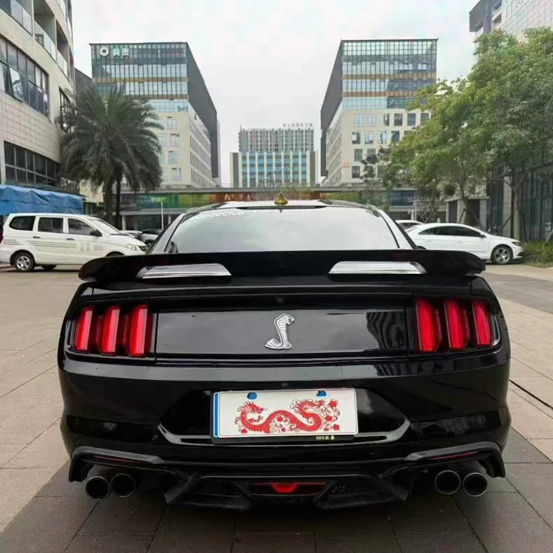 福特野马 驾驶室