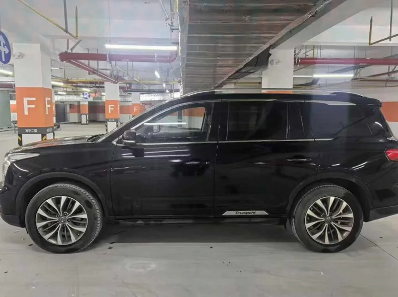 传祺GS8 内饰后排