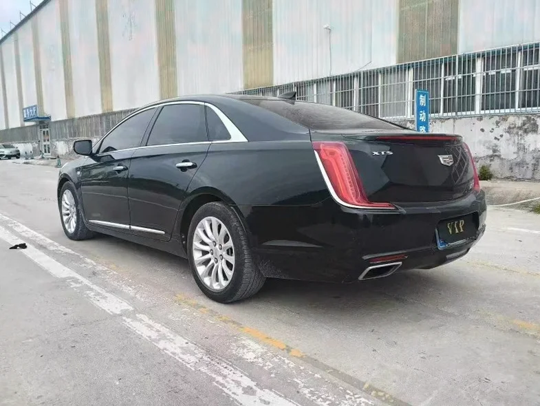 凯迪拉克XTS 内饰前排