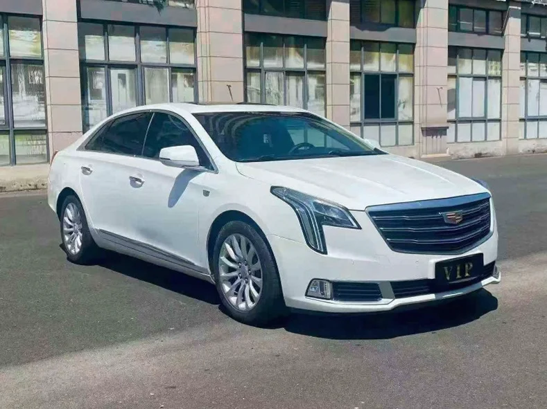 凯迪拉克XTS 正面外观三