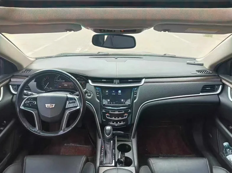 凯迪拉克XTS 后面外观三