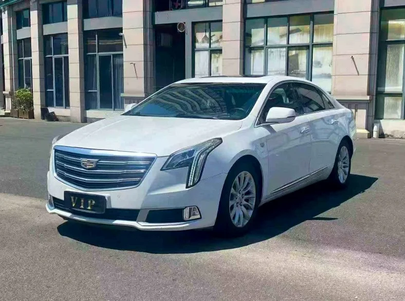 凯迪拉克XTS 正面外观二